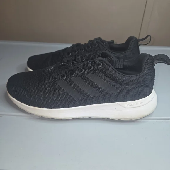 Women's Adidas Black Cloudfoam Trainer Sneakers Size 7.5 - Picture 3 of 6